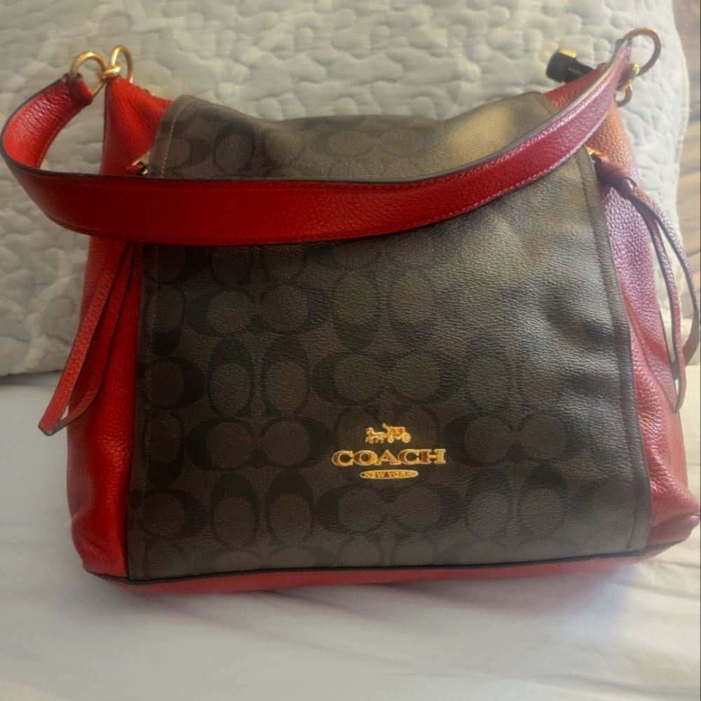 Coach Marlon Hobo In Signature Canvas
